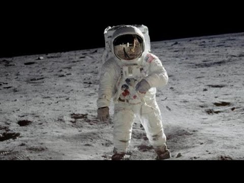 Historisch moment in beeld: Armstrong zette 50 jaar geleden voet op de maan - RTL NIEUWS